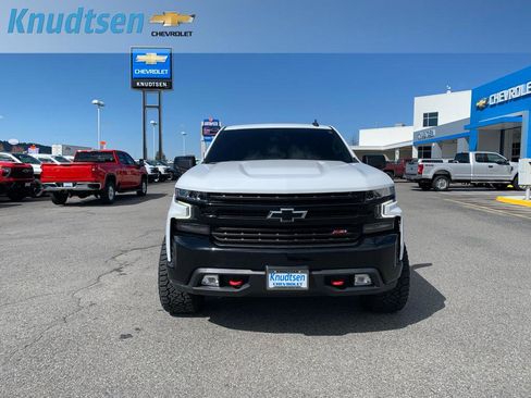 Used 2021 Chevrolet Silverado 1500 LT Trail Boss w/ Bed Protection Package image 2