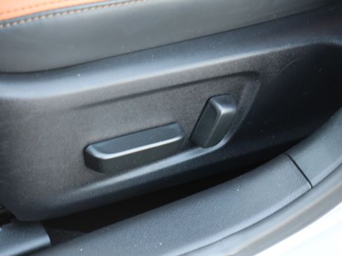 Certified 2025 Lexus IS 350 F Sport image 33