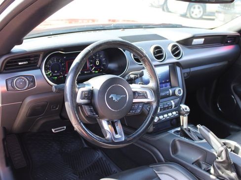 Used 2019 Ford Mustang GT Premium image 11