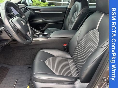 Used 2024 Toyota Camry SE w/ Convenience Package FWD image 16