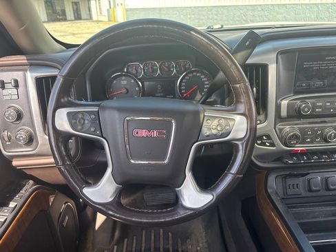 Used 2015 GMC Sierra 1500 SLT w/ SLT Crew Cab Value Package AWD/4WD image 11