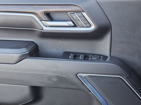 Used 2024 GMC Sierra 1500 SLT image 29