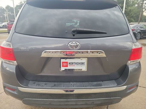 Used 2013 Toyota Highlander Limited image 4
