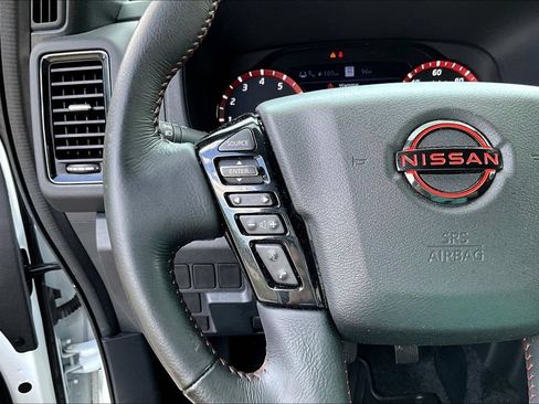 Used 2022 Nissan Frontier Pro-X w/ Technology Package RWD image 14