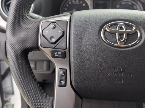 Certified 2023 Toyota Tacoma SR5 w/ Technology Package image 18