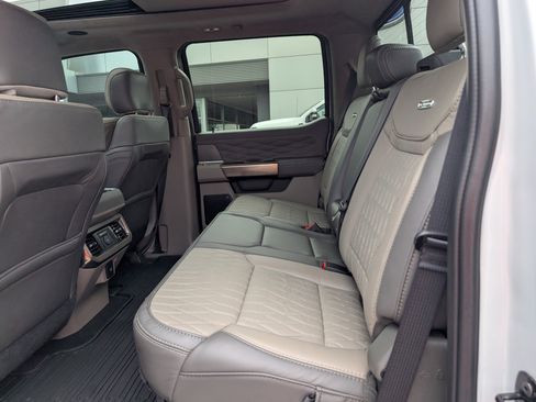 Certified 2026 Ford F250 Platinum w/ Platinum Plus Package AWD/4WD image 15