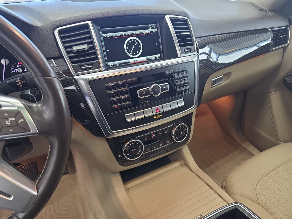 Used 2015 Mercedes-Benz ML 350 4MATIC w/ Premium 1 Package image 21