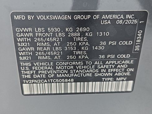 Used 2026 Volkswagen Atlas SEL Premium R-Line AWD/4WD image 37