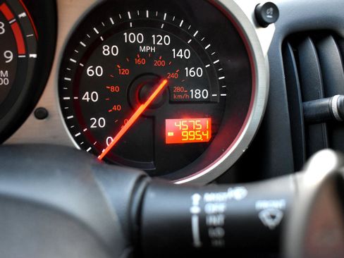 Used 2015 Nissan 370Z Coupe image 18