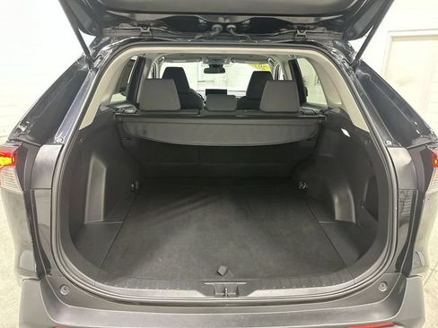 Used 2023 Toyota RAV4 XLE FWD image 16