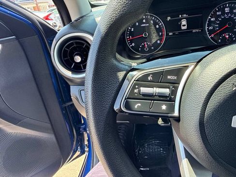 Used 2024 Kia Forte LXS w/ LXS Technology Package FWD image 20
