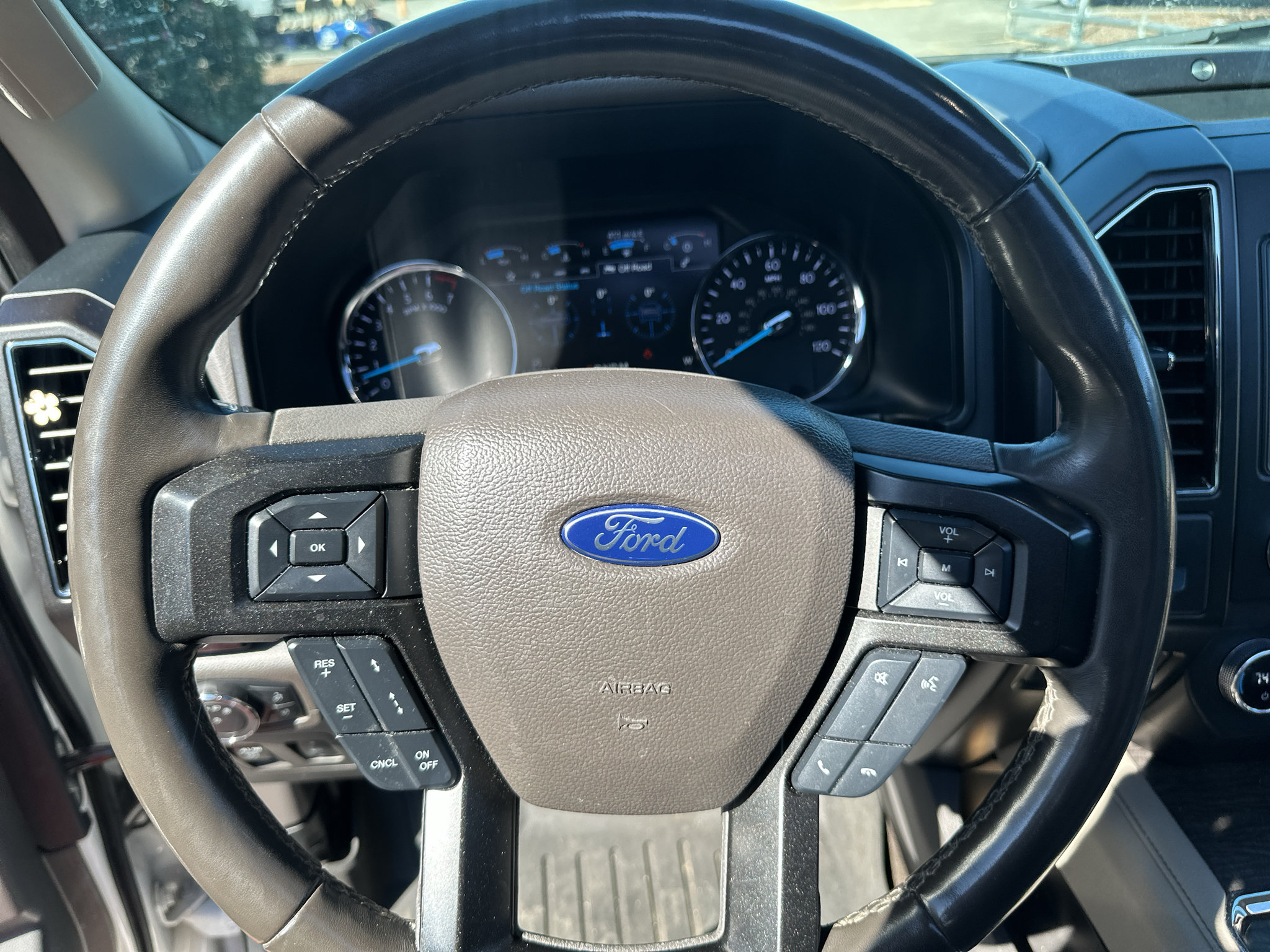 Used 2019 Ford Expedition Max Limited w/ Equipment Group 301A RWD image 22