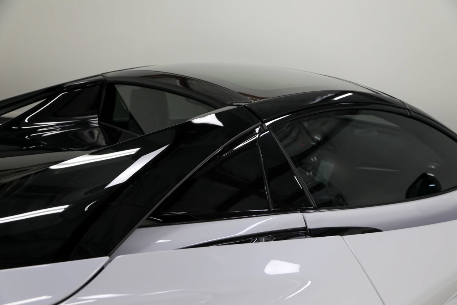 Used 2022 McLaren 765LT RWD image 12