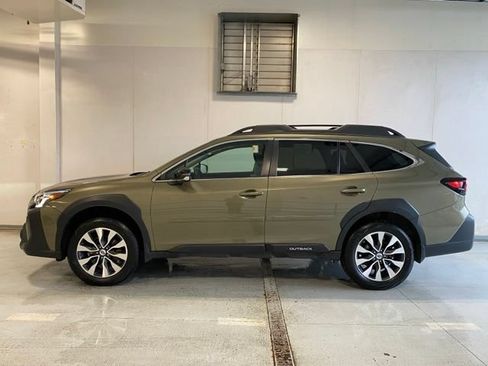 Used 2024 Subaru Outback Limited AWD/4WD image 10