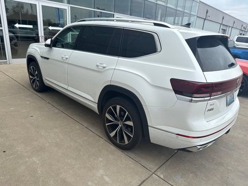 Used 2024 Volkswagen Atlas SEL Premium R-Line AWD/4WD image 5