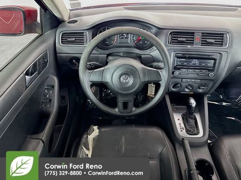 Used 2014 Volkswagen Jetta SE image 18