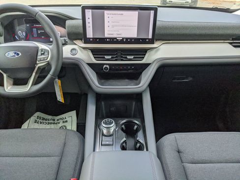 New 2026 Ford Explorer Active image 13