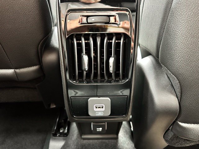 New 2025 Jeep Compass Limited w/ Sun & Sound Group AWD/4WD image 24