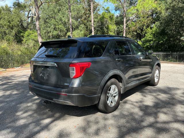 Used 2020 Ford Explorer XLT w/ Equipment Group 202A AWD/4WD image 6