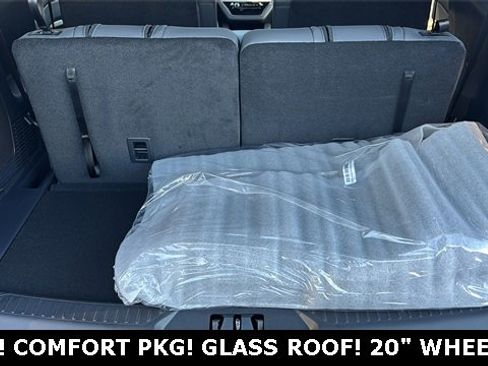 New 2026 Ford Explorer Active image 31