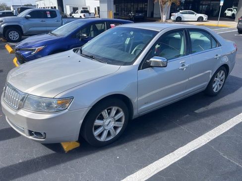 Used 2007 Lincoln MKZ image 1