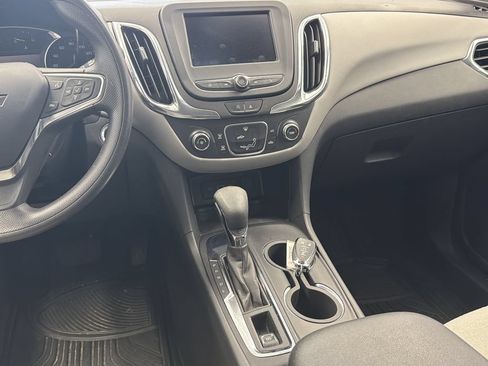 Used 2023 Chevrolet Equinox LT FWD image 18