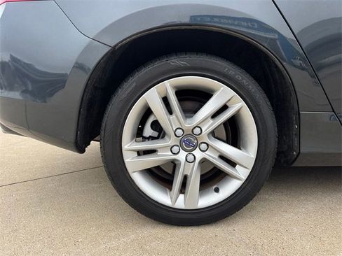 Used 2015 Volvo S60 T5 Premier image 9