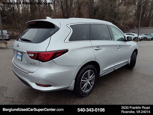 Used 2019 INFINITI QX60 Luxe w/ Essential Package image 4