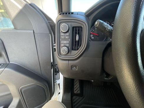 Used 2023 Chevrolet Silverado 1500 Custom AWD/4WD image 18
