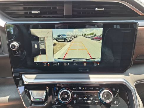 Used 2024 GMC Sierra 1500 Denali Ultimate AWD/4WD image 29
