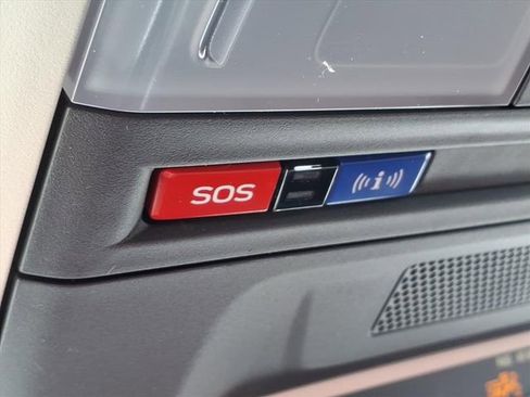 New 2026 Subaru Crosstrek 2.0i Premium image 18