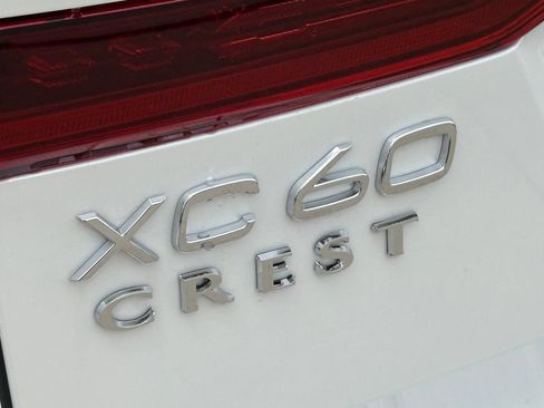 New 2026 Volvo XC60 B5 Plus w/ Protection Package Premier AWD/4WD image 8