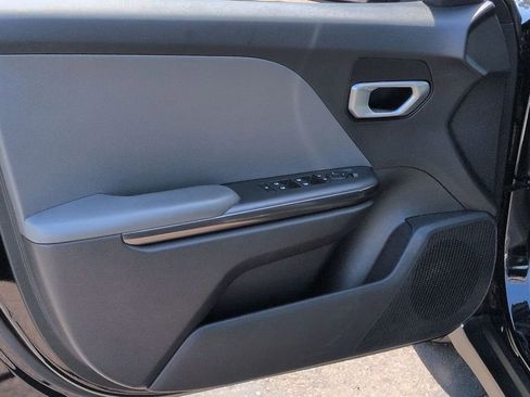 Certified 2025 Kia K4 FWD image 23