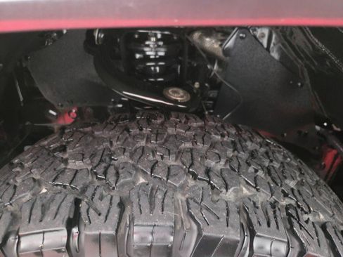 Used 2016 Toyota Tacoma TRD Sport image 83