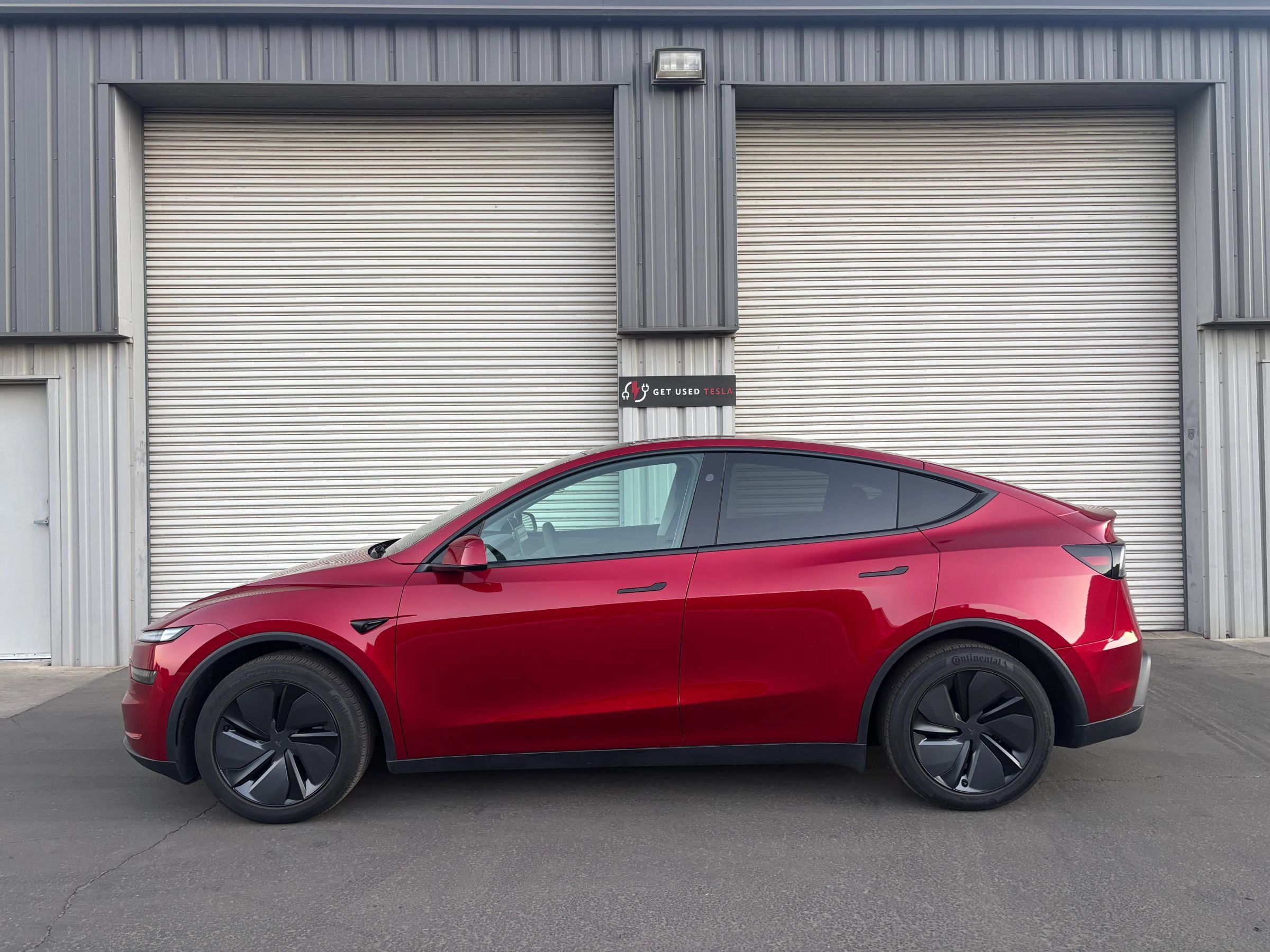 Used 2026 Tesla Model Y 2WD image 3
