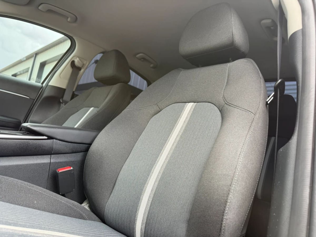 Used 2021 Hyundai Sonata SEL w/ Preferred Accessory Package FWD image 33
