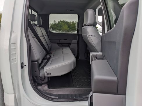 New 2025 Ford F550 4x4 Crew Cab image 64