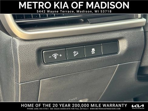 Used 2023 Kia Telluride S AWD/4WD image 13
