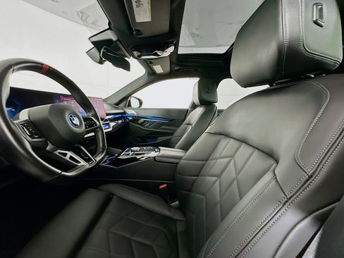 Used 2024 BMW i5 M60 w/ Premium Package image 21