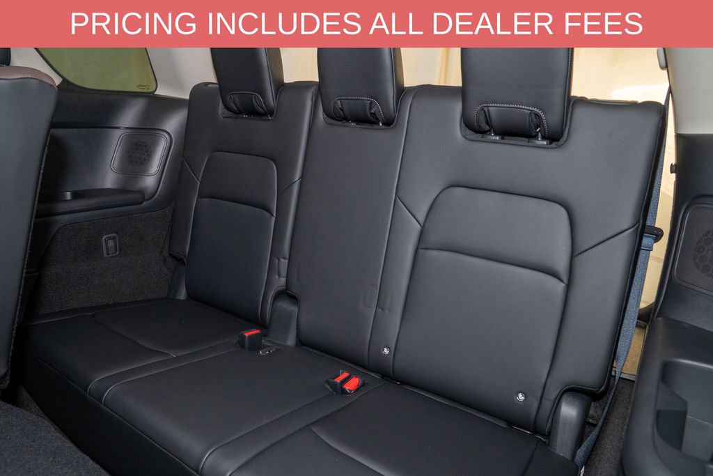 Used 2026 Nissan Pathfinder Platinum w/ Cargo Package AWD/4WD image 12