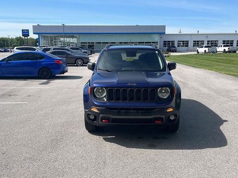 Used 2019 Jeep Renegade Trailhawk AWD/4WD image 9
