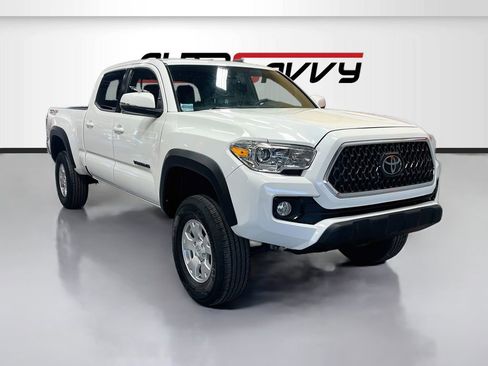 Used 2021 Toyota Tacoma TRD Off-Road w/ Technology Package AWD/4WD image 2