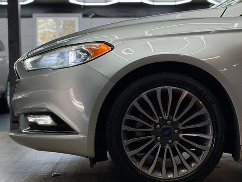 Used 2017 Ford Fusion SE image 12