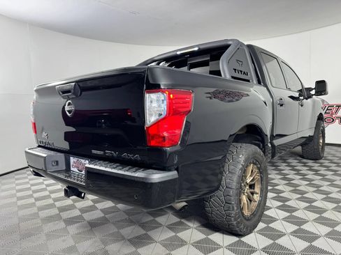 Used 2024 Nissan Titan SV w/ SV Convenience Package AWD/4WD image 27