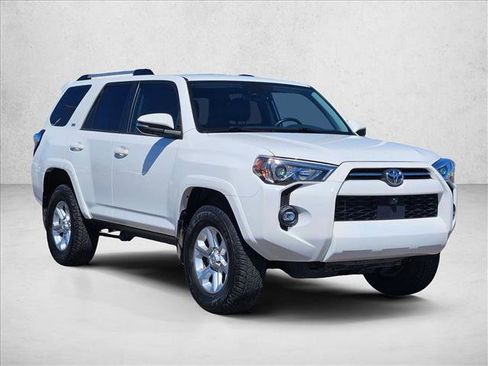 Used 2023 Toyota 4Runner SR5 Premium w/ SR5 Premium Package image 3