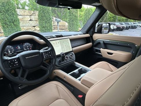 Used 2026 Land Rover Defender 110 X AWD/4WD image 13