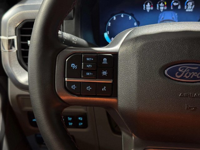 Used 2025 Ford F150 Lariat w/ Equipment Group 502A High AWD/4WD image 16