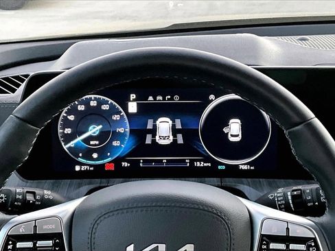 Certified 2025 Kia Telluride SX Prestige image 13