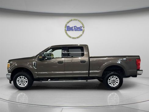 Used 2017 Ford F250 XLT w/ XLT Value Package AWD/4WD image 2