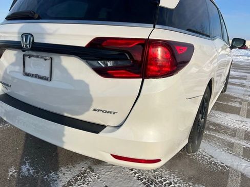 Used 2023 Honda Odyssey Sport image 9